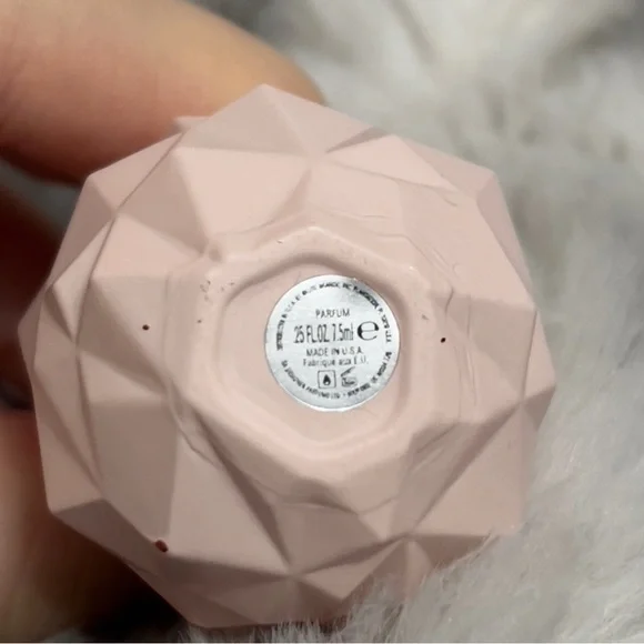 Ariana Grande Sweet Like Candy Mini Perfume .25 fl oz - Picture 4 of 6